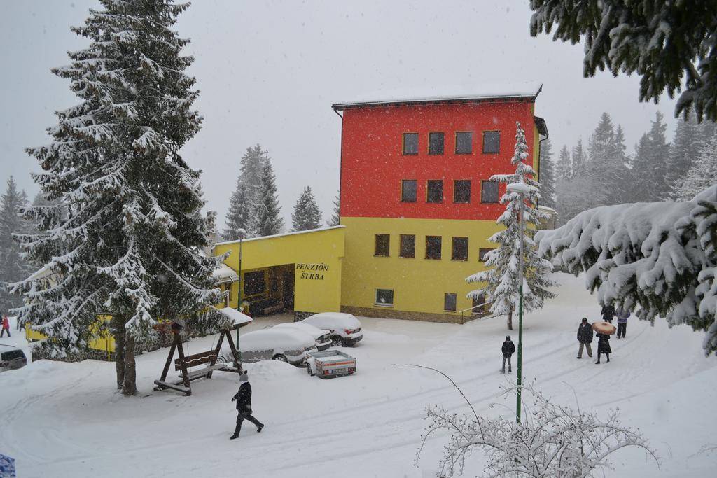 Penzion Strba Hotel Tatranska Strba Exterior photo